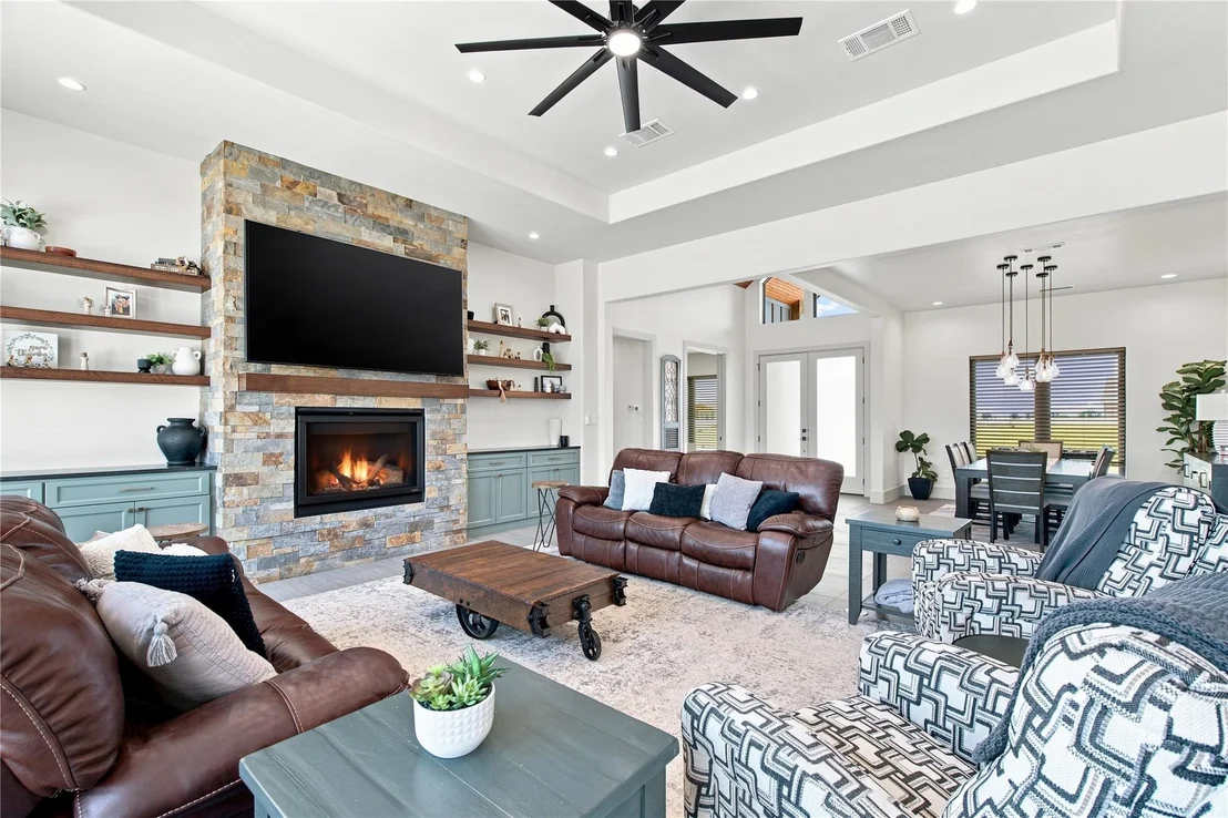 Photo of 2223 Grass Roots Road