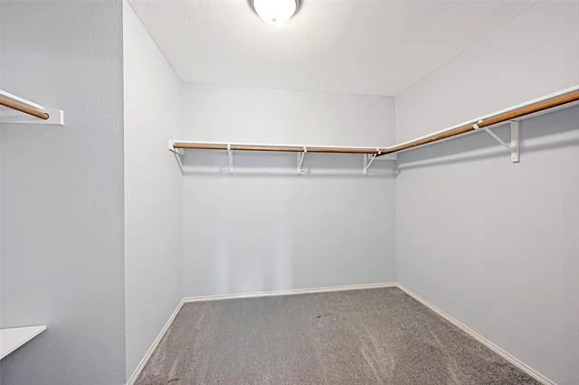 Photo of 920 Kendall Drive
