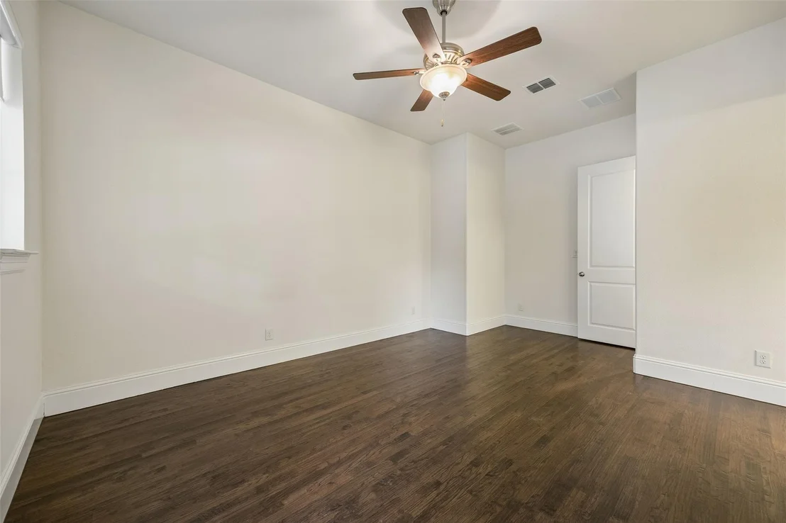 Photo of 779 Cameron Court