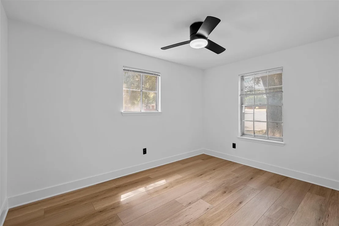 Photo of 5831 Caldwell Street