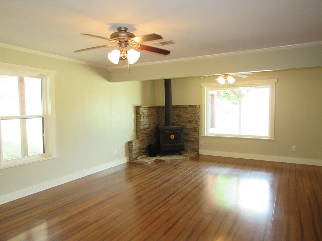 Photo of 626 Friendly Oaks Drive