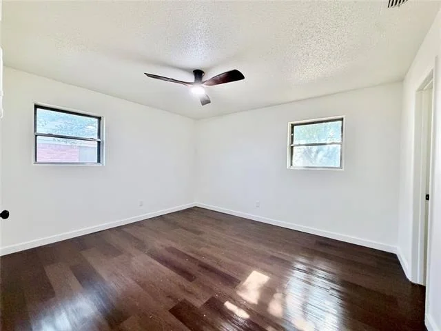Photo of 1410 Westwood Drive