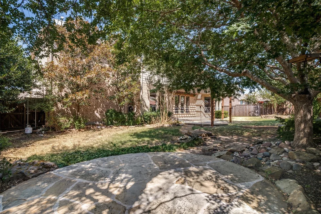 Photo of 522 Oakhurst Drive