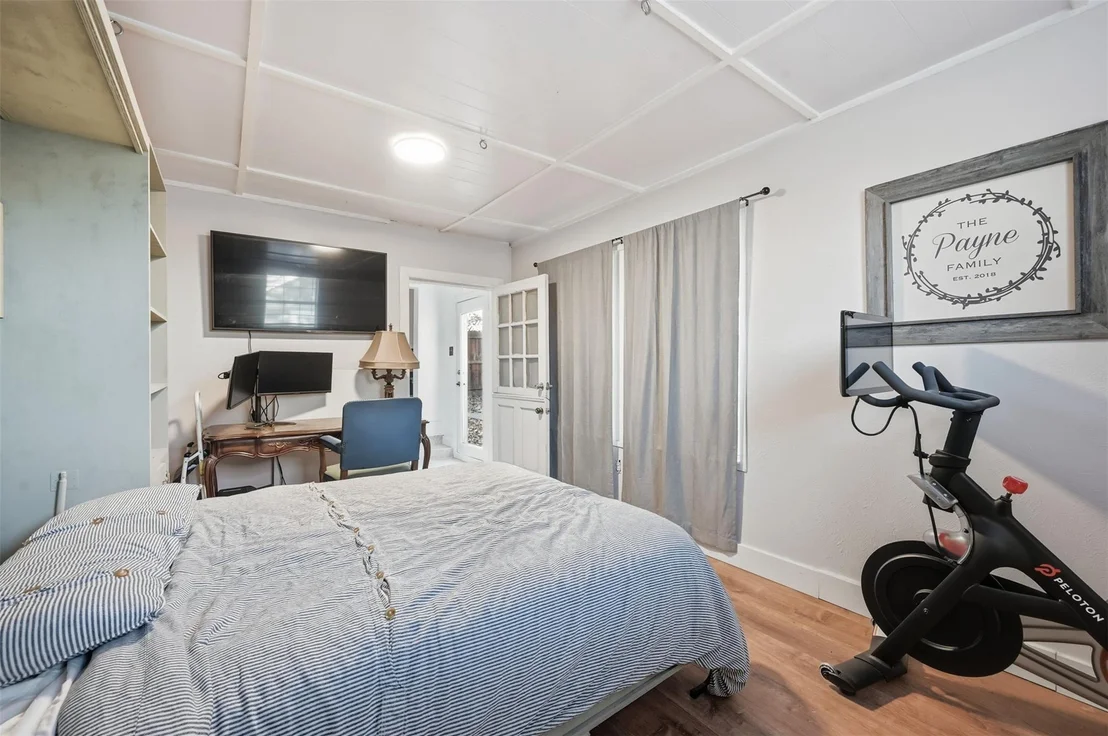 Photo of 2129 Cardinal Lane