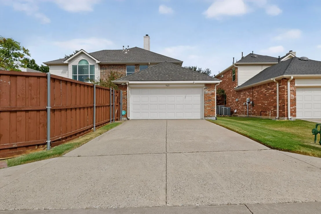 Photo of 9621 Plains Circle