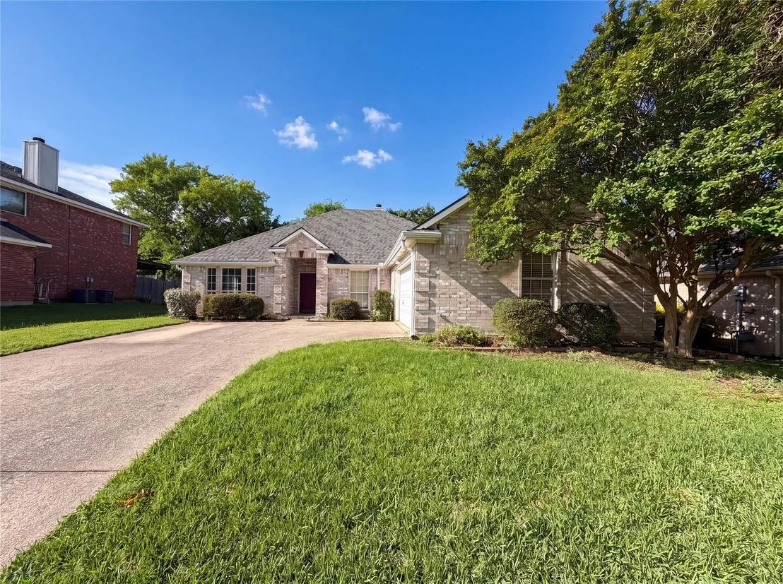 Photo of 525 Hidden Oak Lane