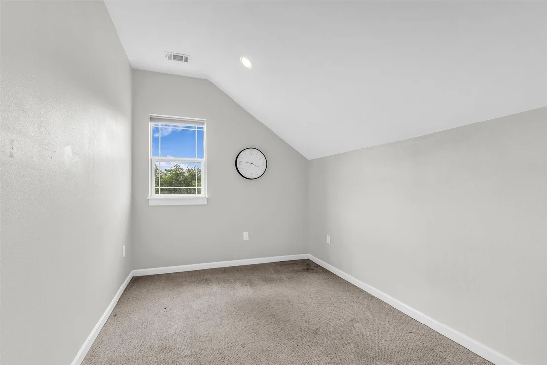 Photo of 348 Barker Lane