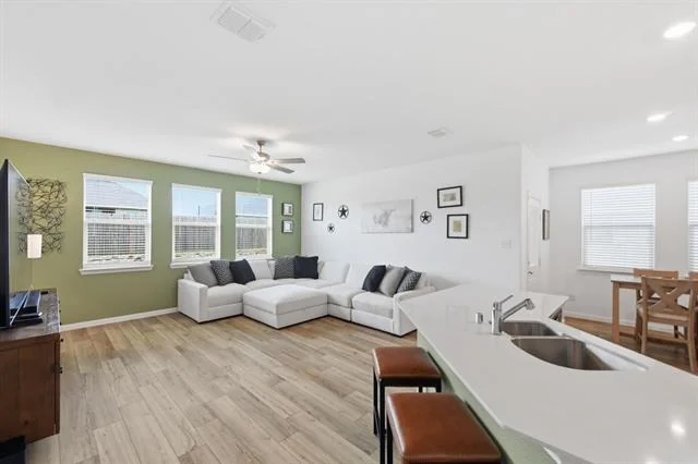 Photo of 948 High Noon Drive