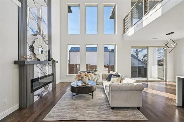 Photo of 1704 Highland Drive W