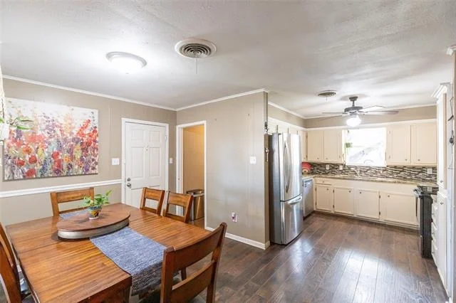 Photo of 2310 Crescent Drive