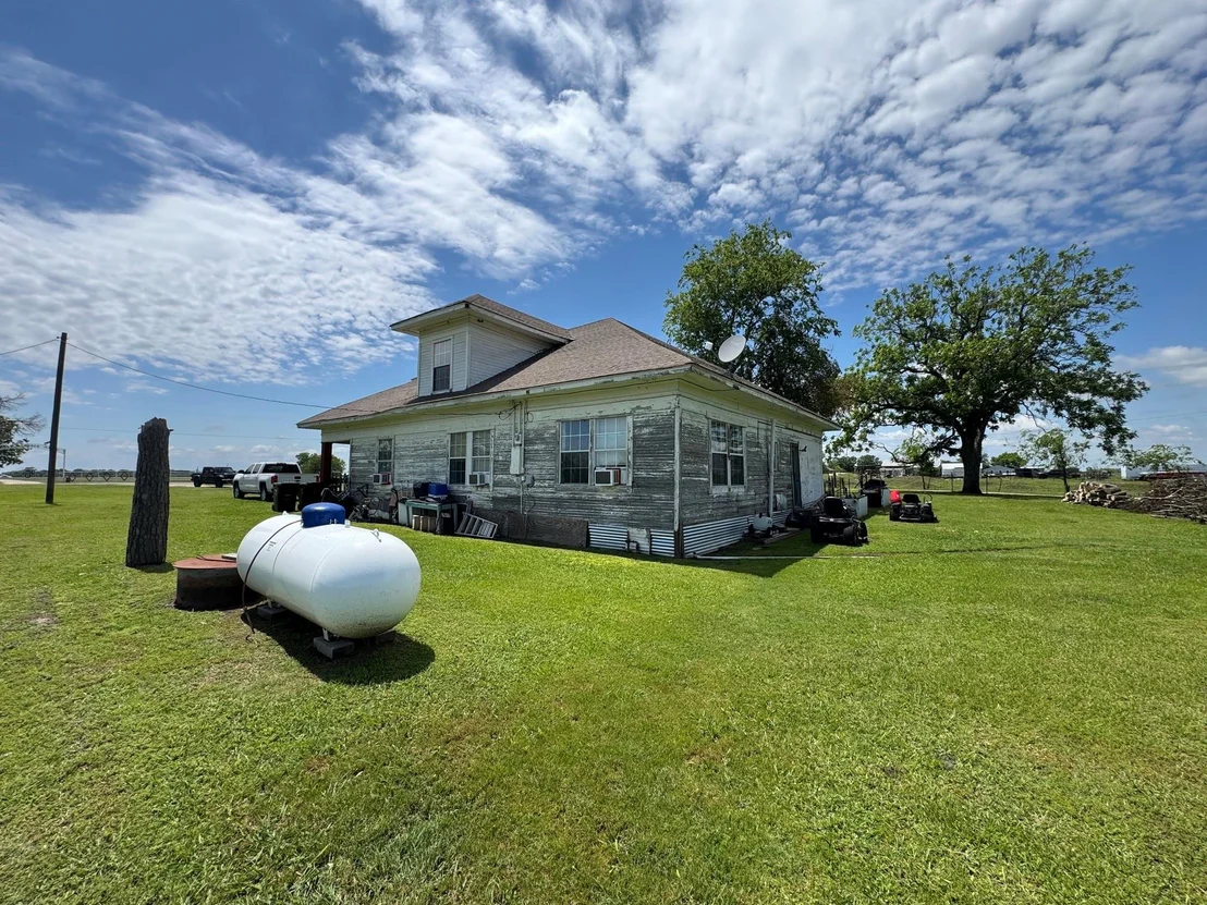 Photo of 8775 County Road 353