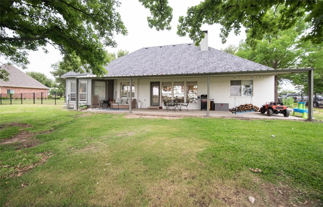 Photo of 1393 W Alamosa Drive