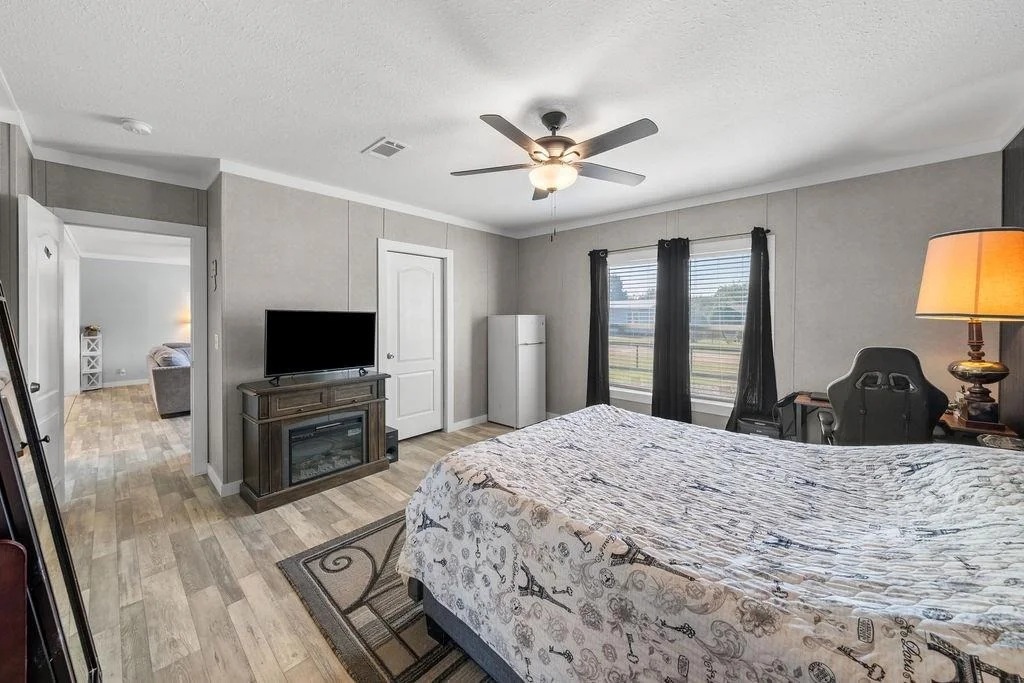 Photo of 827 Cheyenne