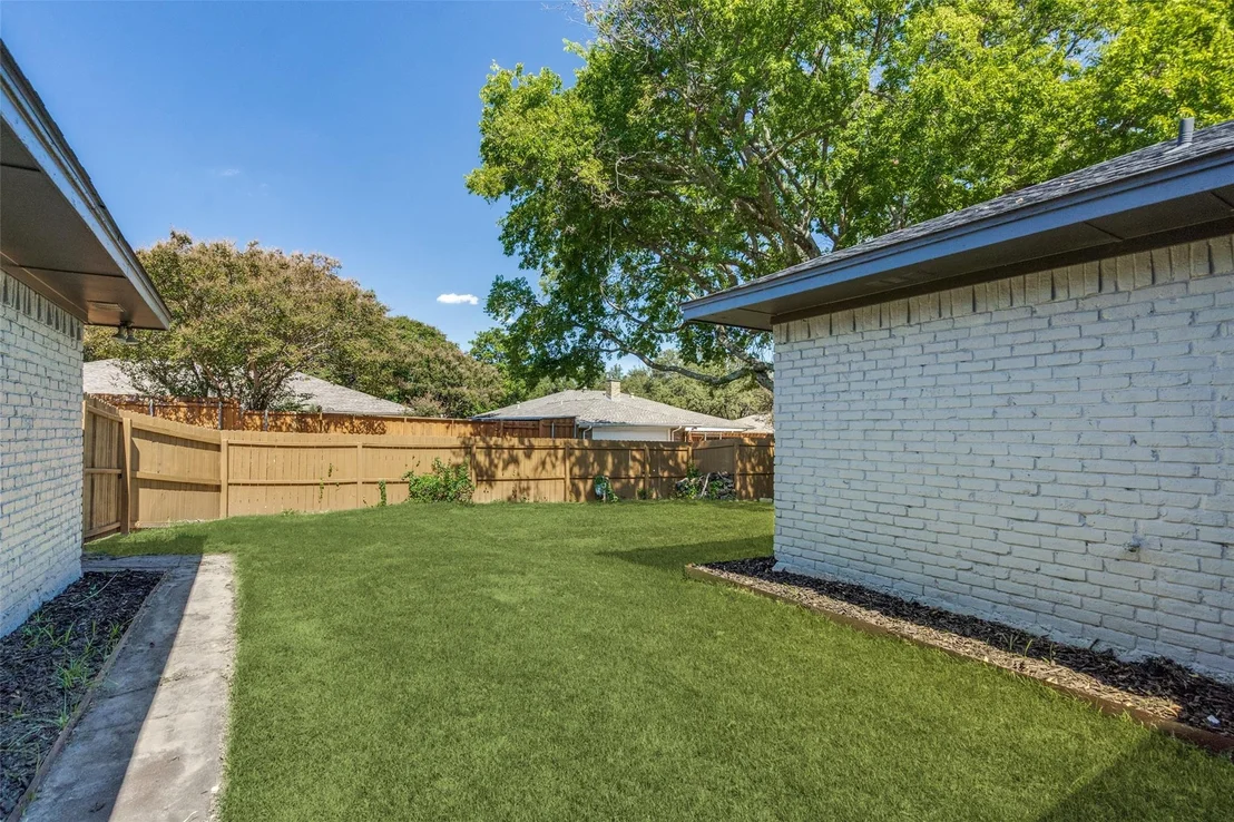 Photo of 2625 Mollimar Drive