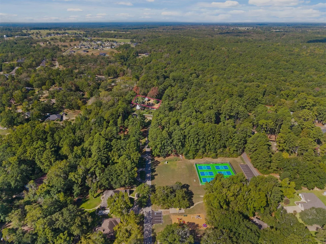 Photo of 1656 Pineview Lane