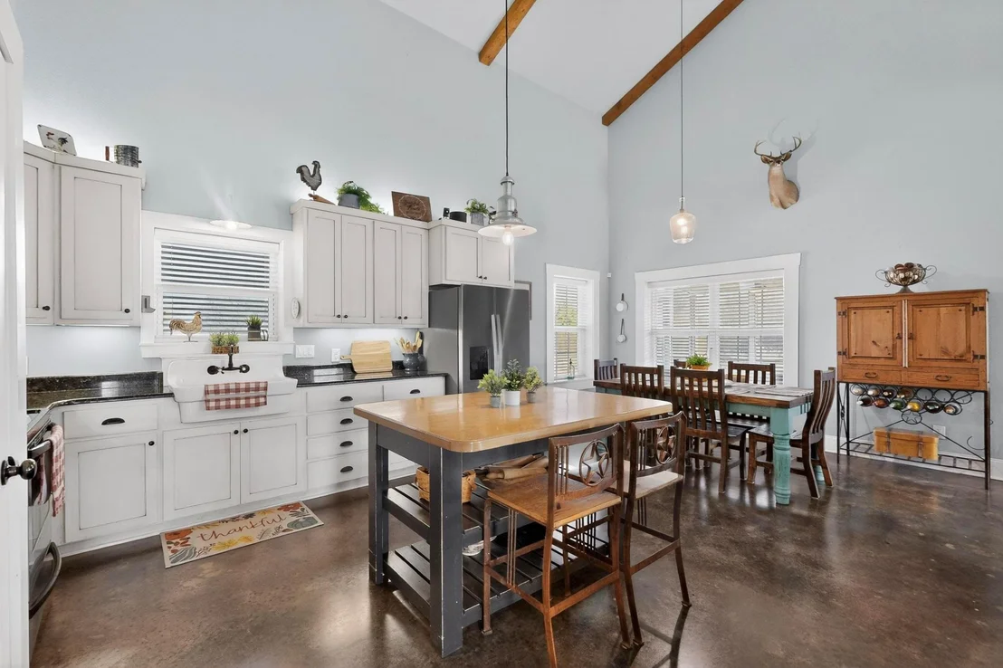 Photo of 2800 County Road 2905