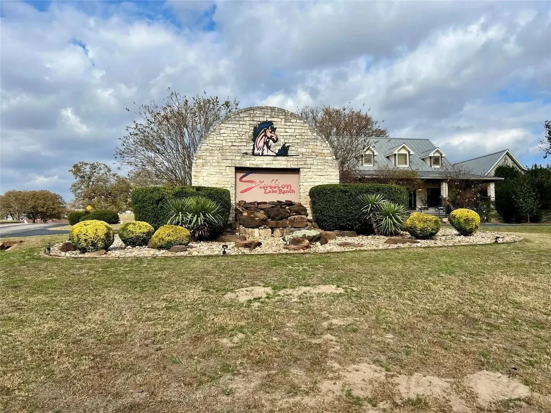 Photo of 15511 Stallion Lake Boulevard
