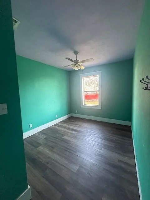 Photo of 700 W 8th Street