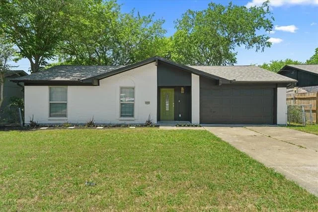 Photo of 1222 Saturn Drive