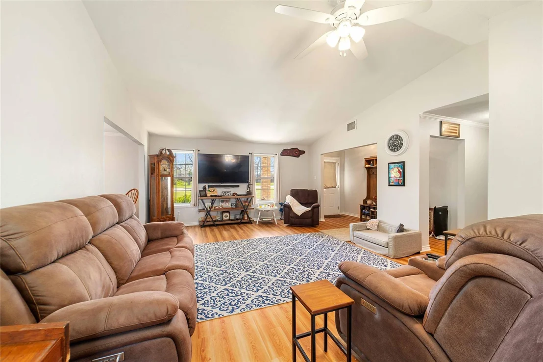 Photo of 1600 Shaw Drive
