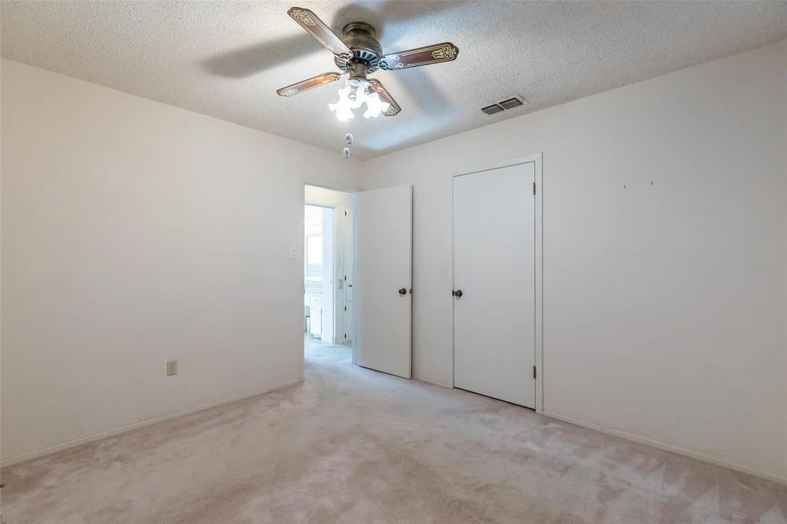Photo of 5309 Llano Street