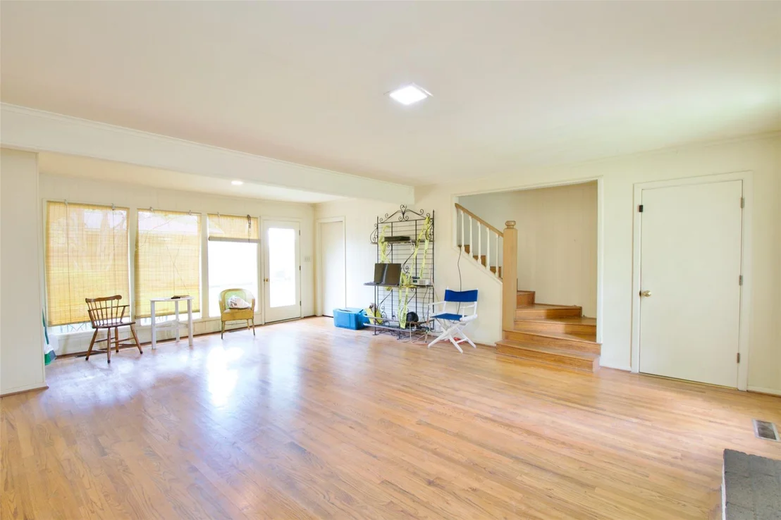 Photo of 4901 Pine Avenue