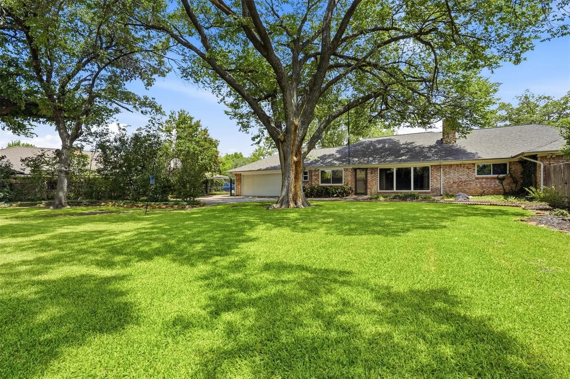 Photo of 4328 Winding Way