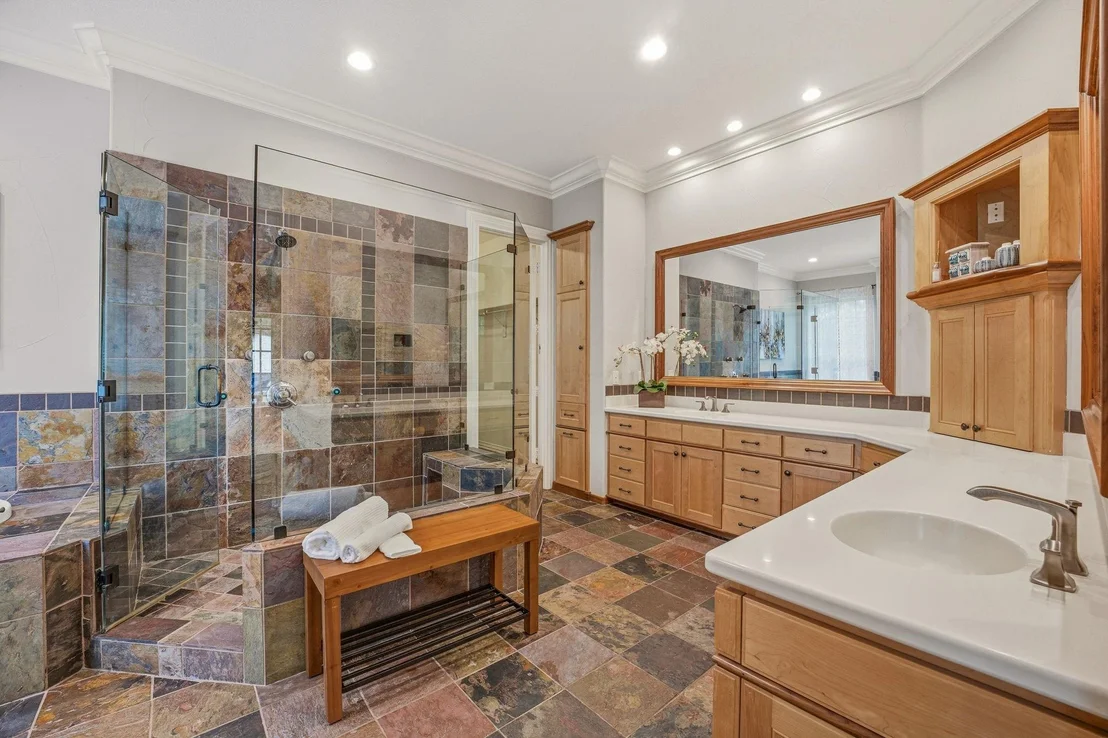 Photo of 6436 Valley Creek
