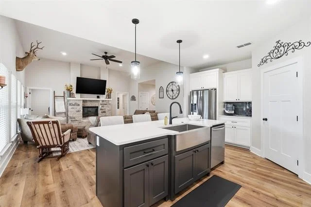 Photo of 6833 Desert Willow Trail
