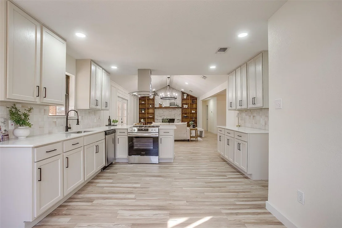Photo of 2421 Meadow View