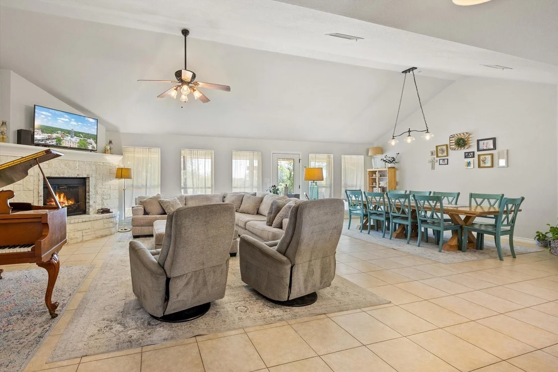Photo of 4865 Compass Way