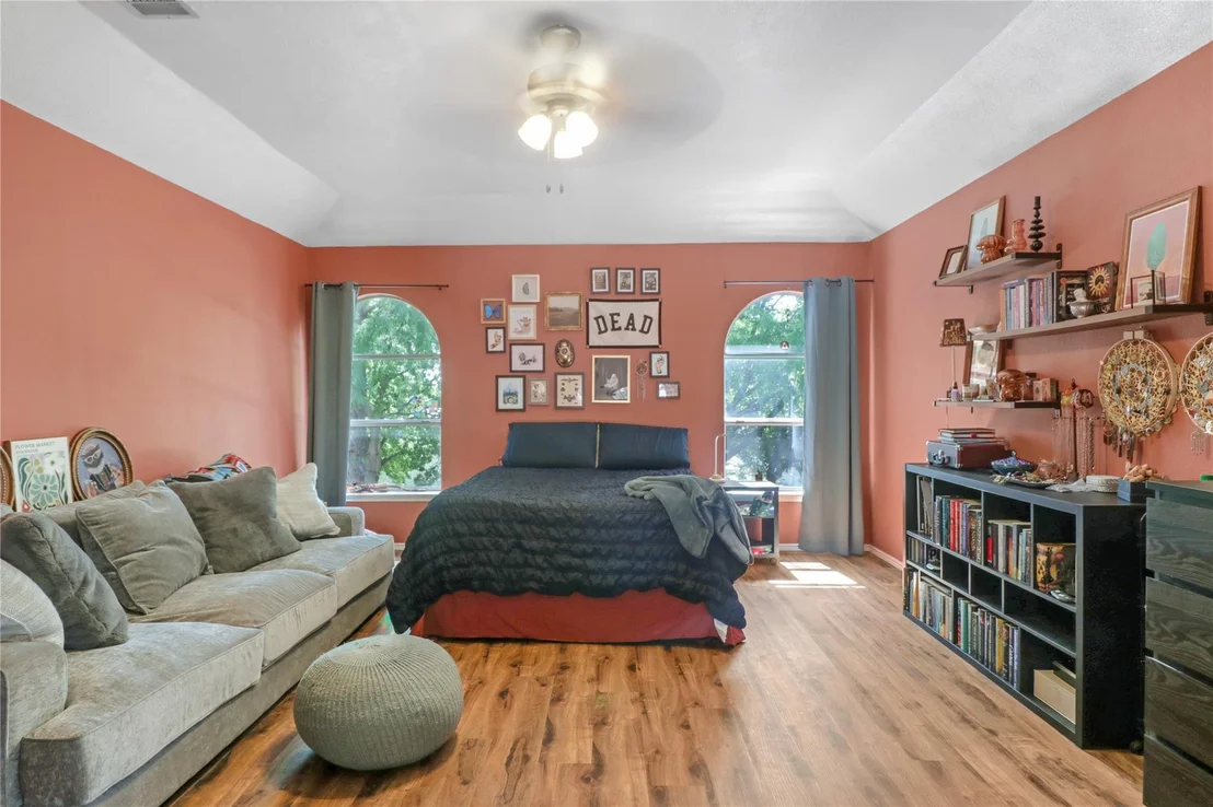 Photo of 5502 Hyannis Drive