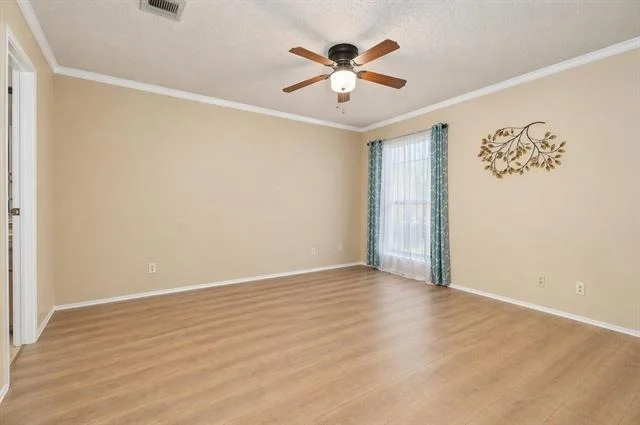 Photo of 3848 Dalston Lane