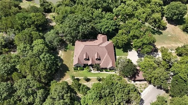Photo of 127 Cedar Bluff Court