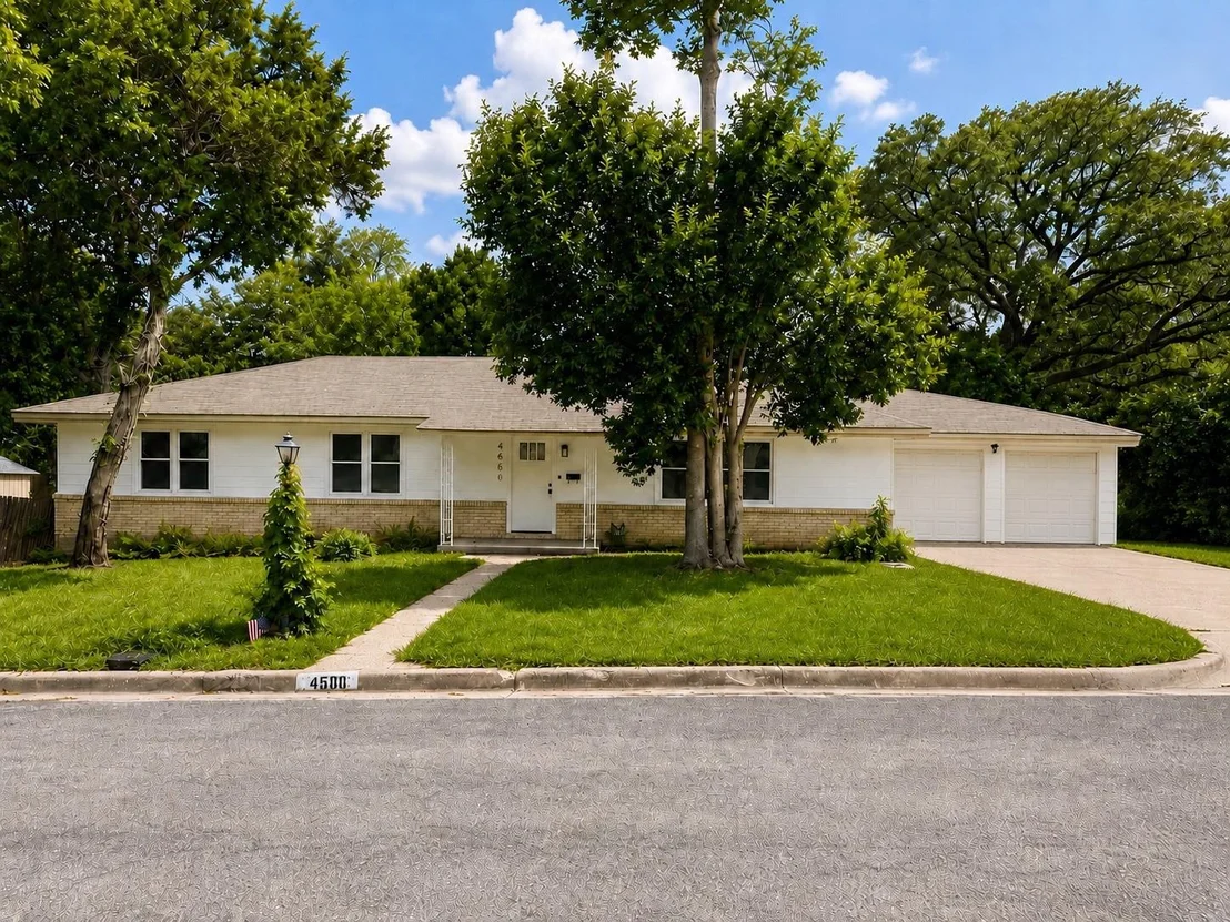 Photo of 4600 Robinwood Drive