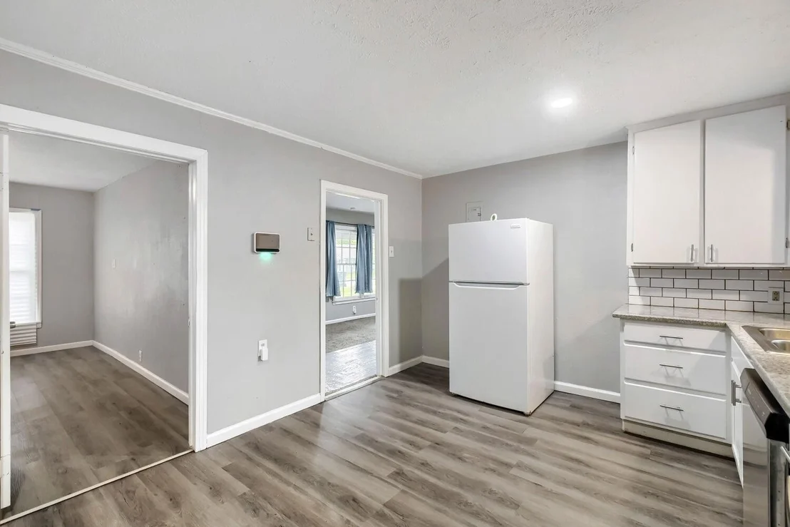 Photo of 1420 Bennett Drive