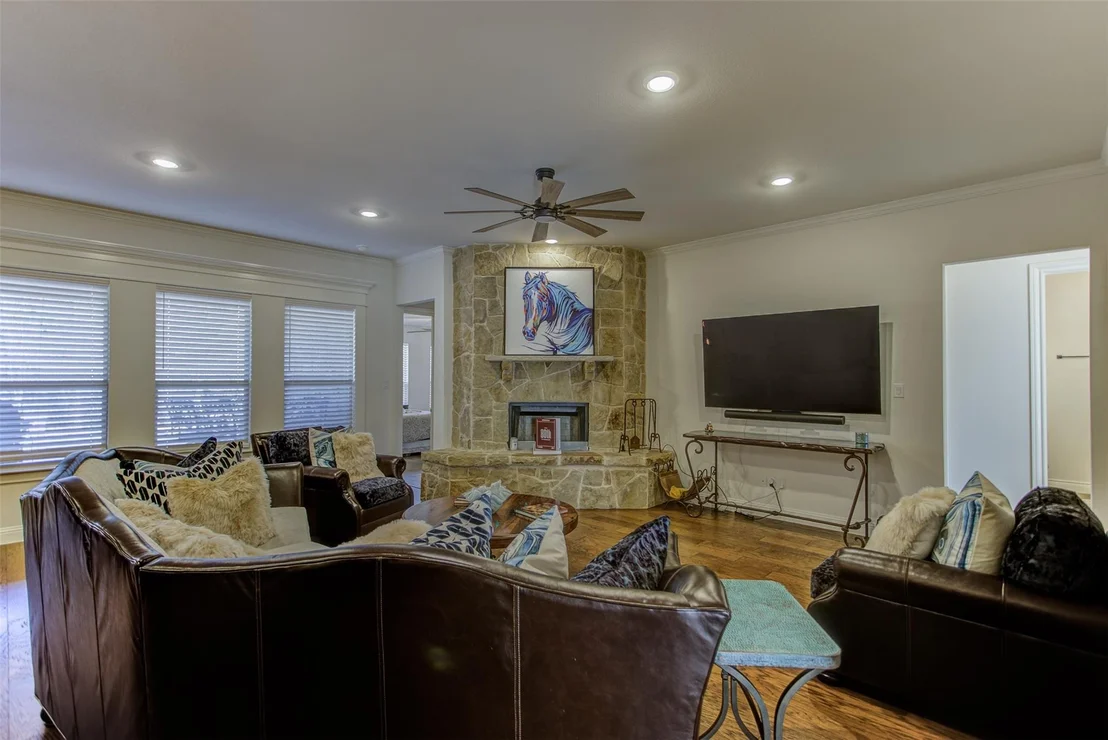 Photo of 704 Hayden Way
