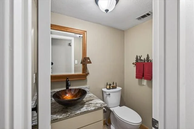 Photo of 906 Valle Vista Drive