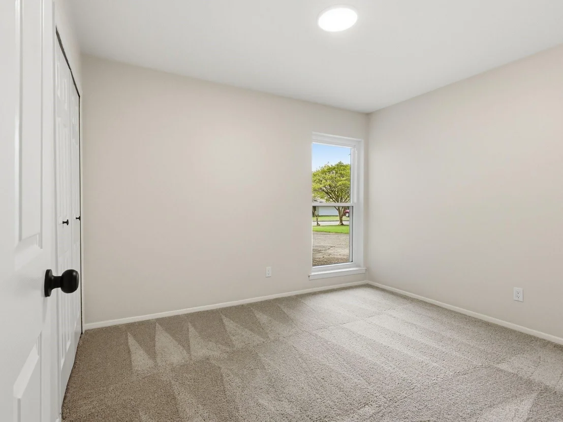 Photo of 732 Pinehurst Drive