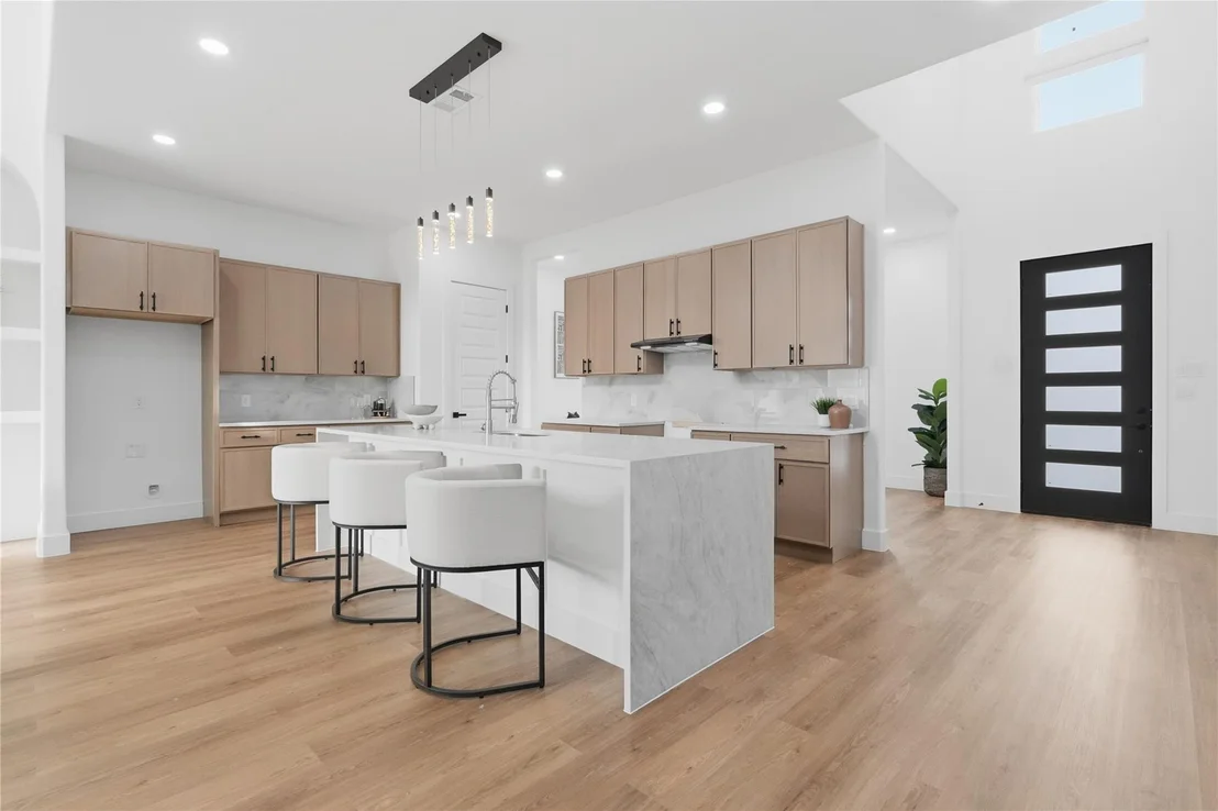 Photo of 7817 Red Spring Road