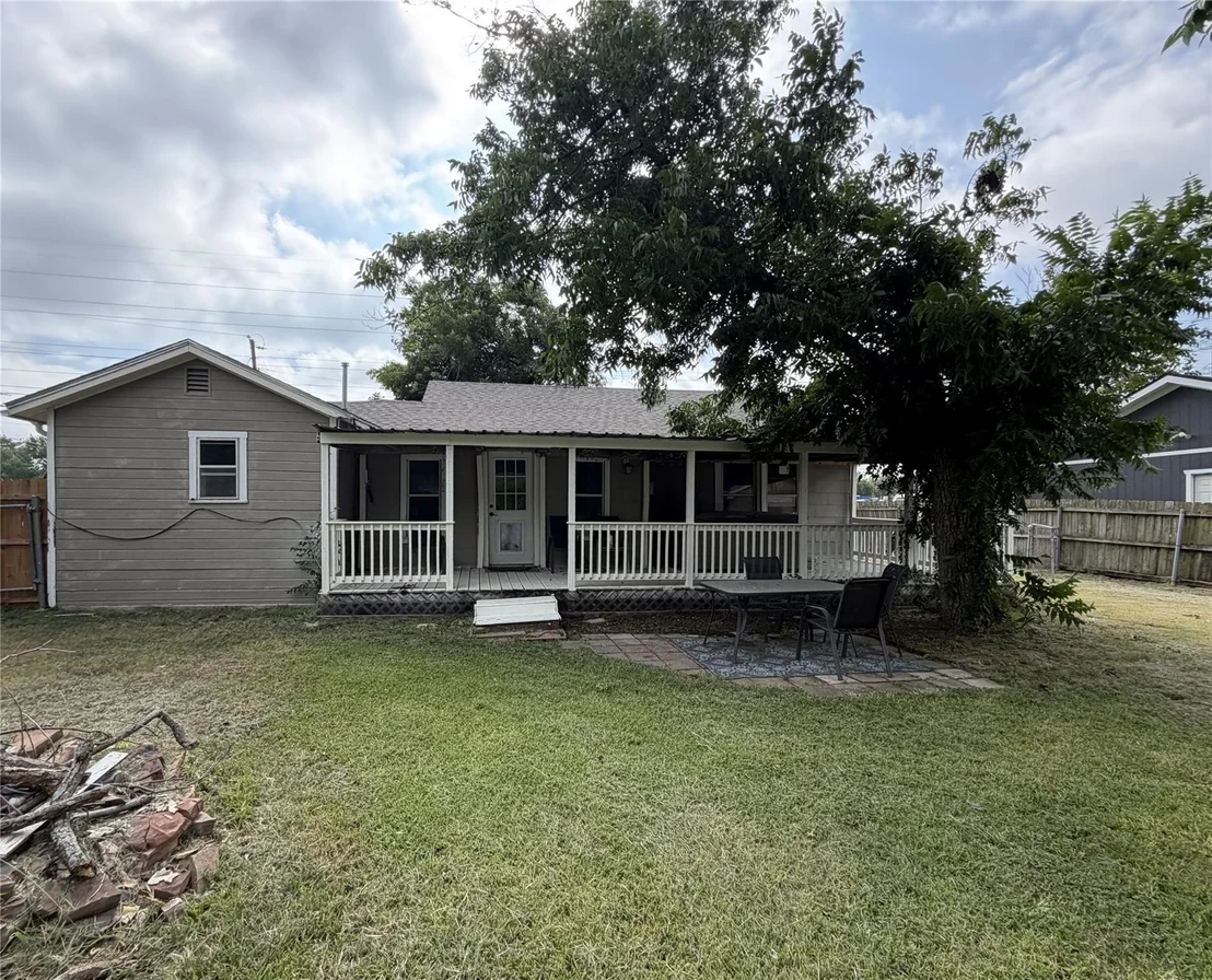 Photo of 267 N Katy Road