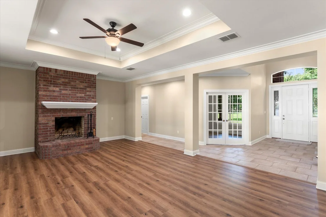 Photo of 1222 Private Road 5980