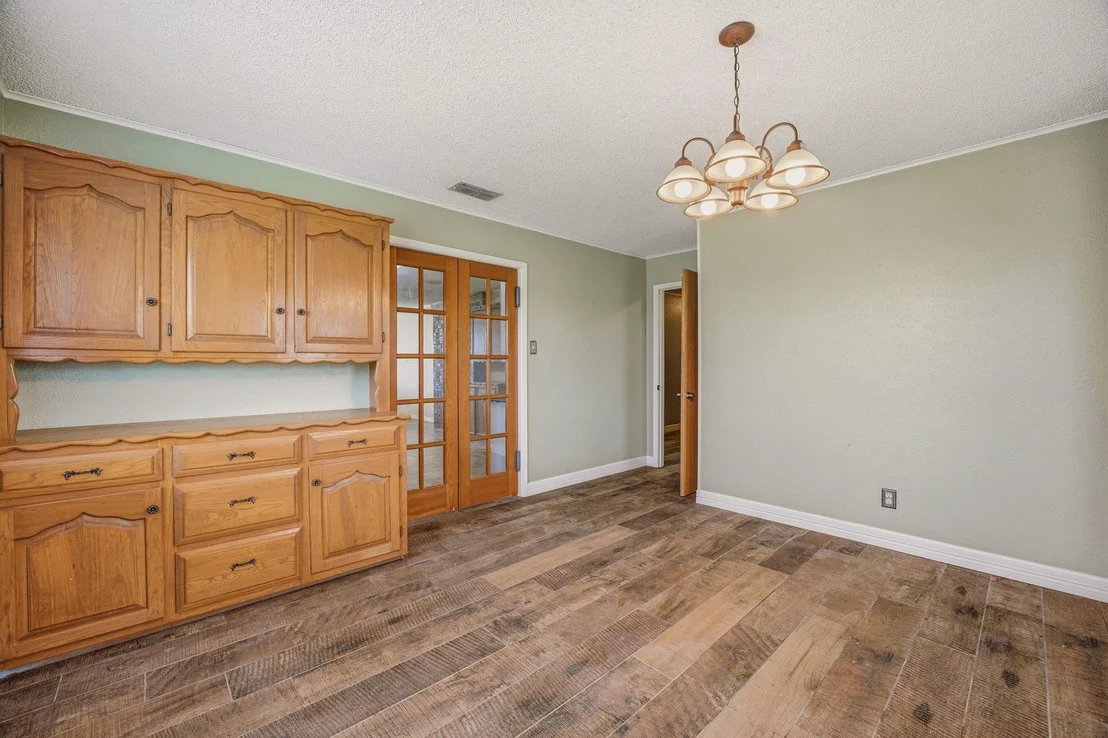 Photo of 621 County Road 484