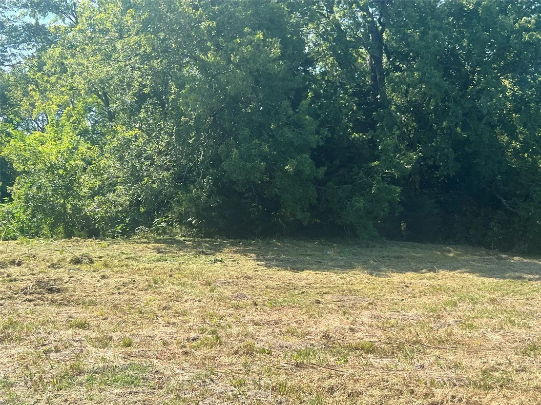 Photo of 8103 Harden Oaks