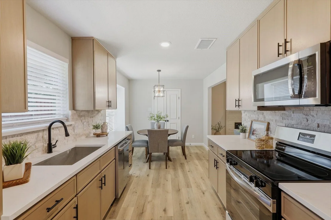 Photo of 924 Edgefield Trail