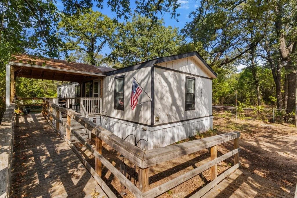 Photo of 131 Sunray Street