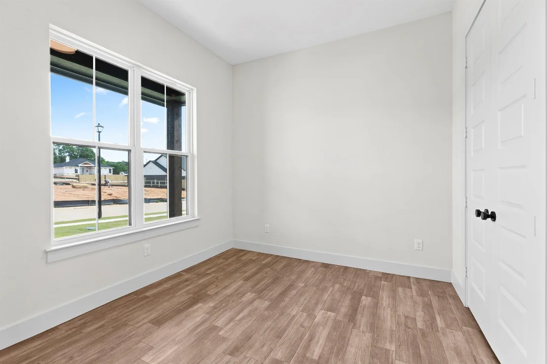Photo of 16421 Clearview Drive