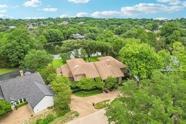 Photo of 128 Sceptre Drive