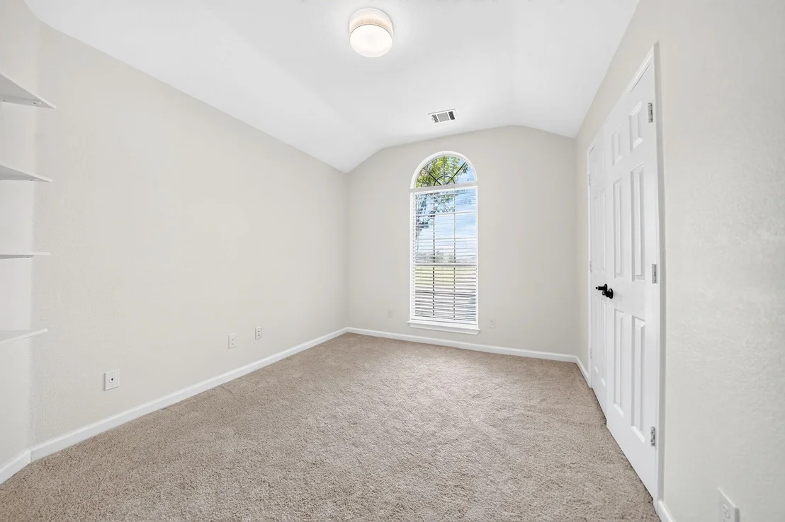Photo of 7606 Harbor Drive