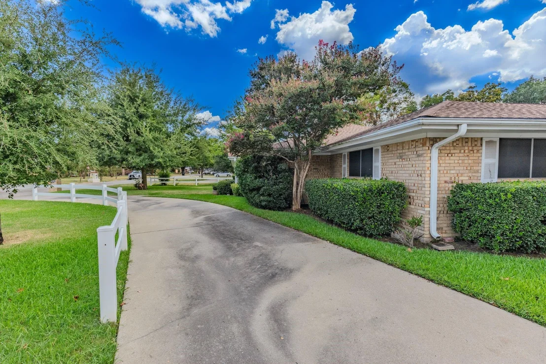 Photo of 6400 Chapman Drive